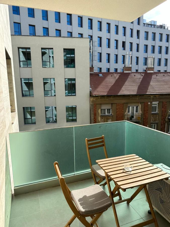 Lovely Studio At Heart Of The Budapest Apartment Exterior photo